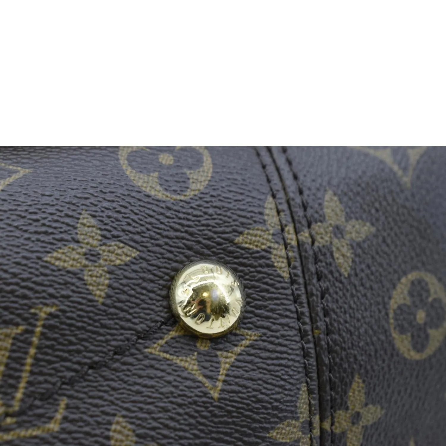LOUIS VUITTON  Artsy MM Monogram Canvas Hobo Bag Brown