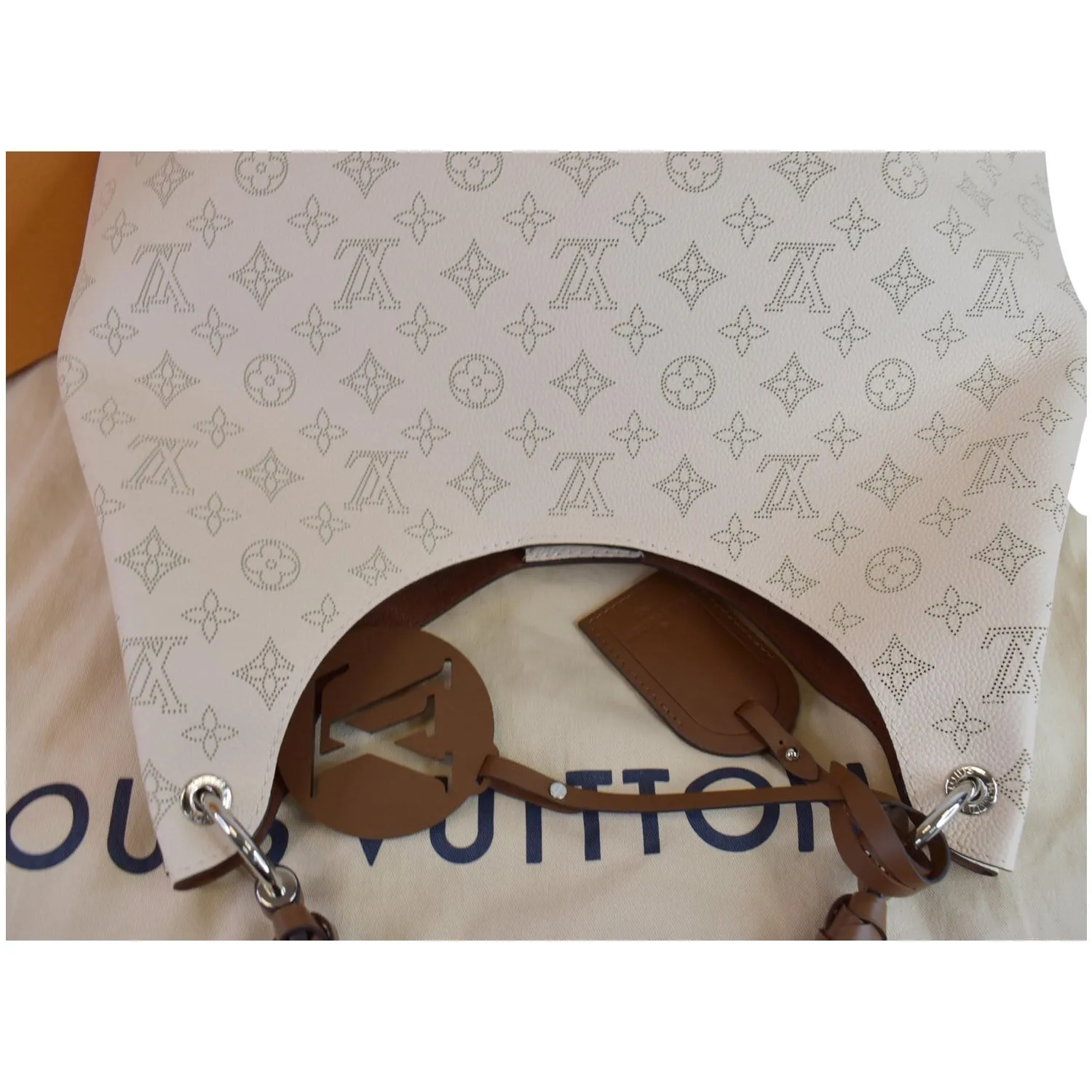 LOUIS VUITTON Carmel Mahina Calf Leather Hobo Bag Cream