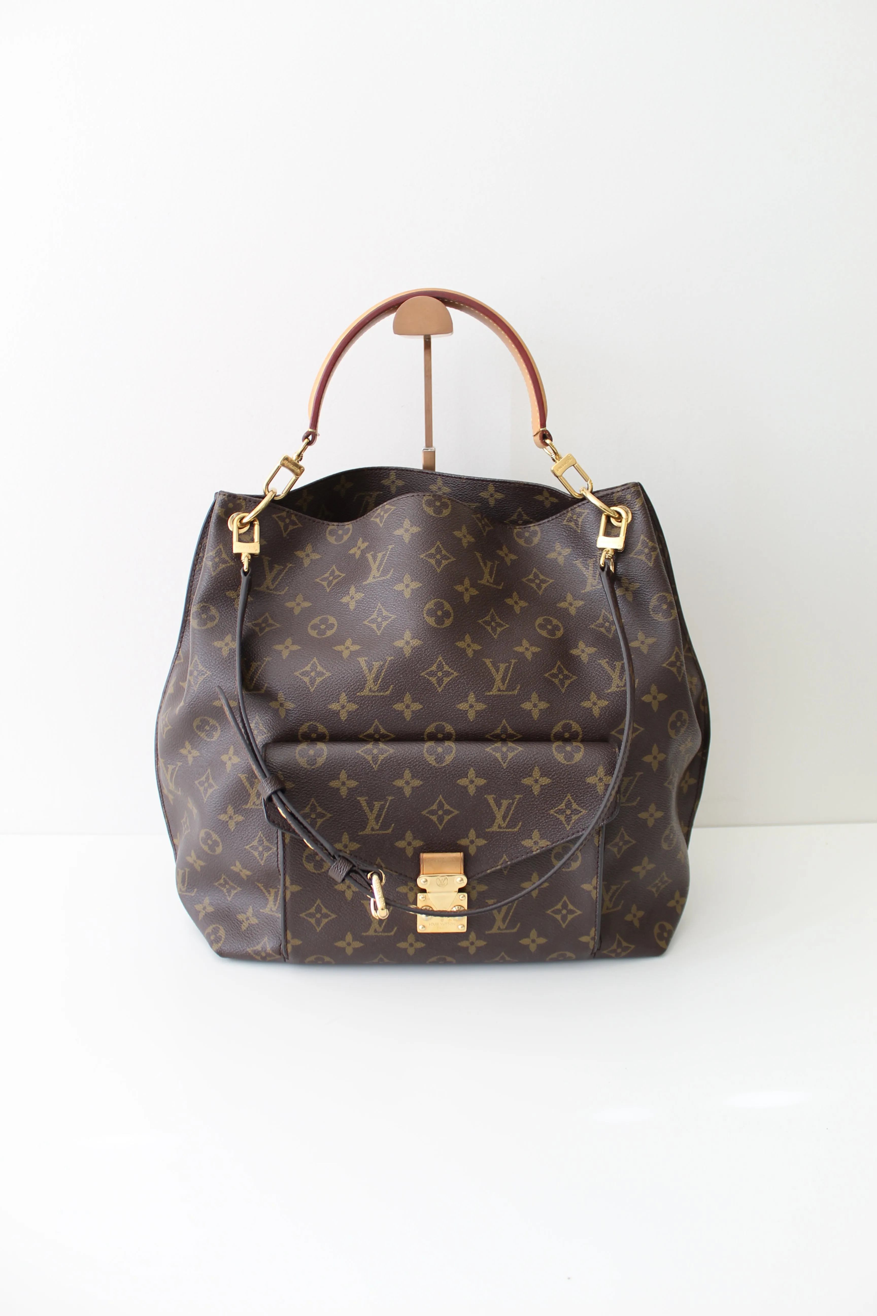 Louis Vuitton Metis Hobo