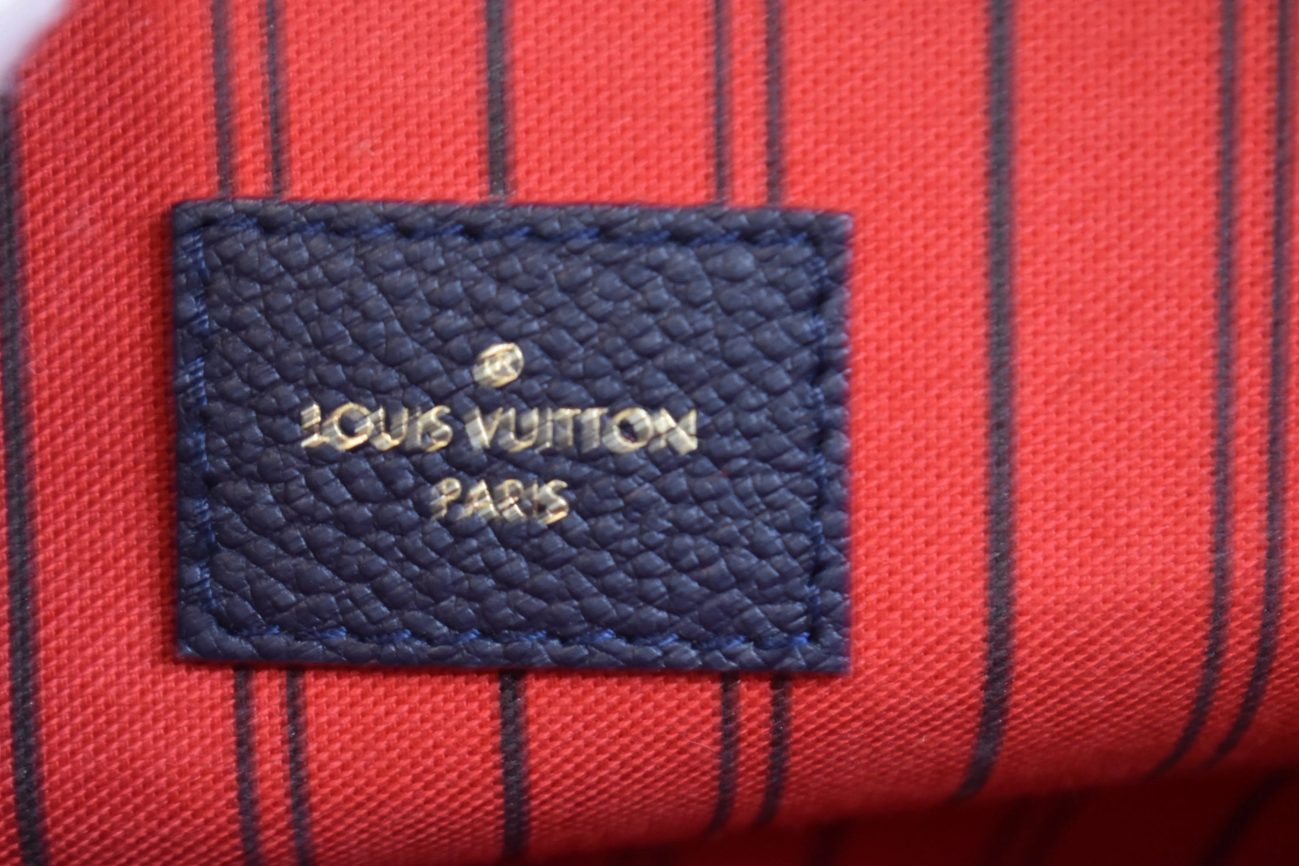LOUIS VUITTON Metis Pochette Empreinte Leather Crossbody Bag Blue