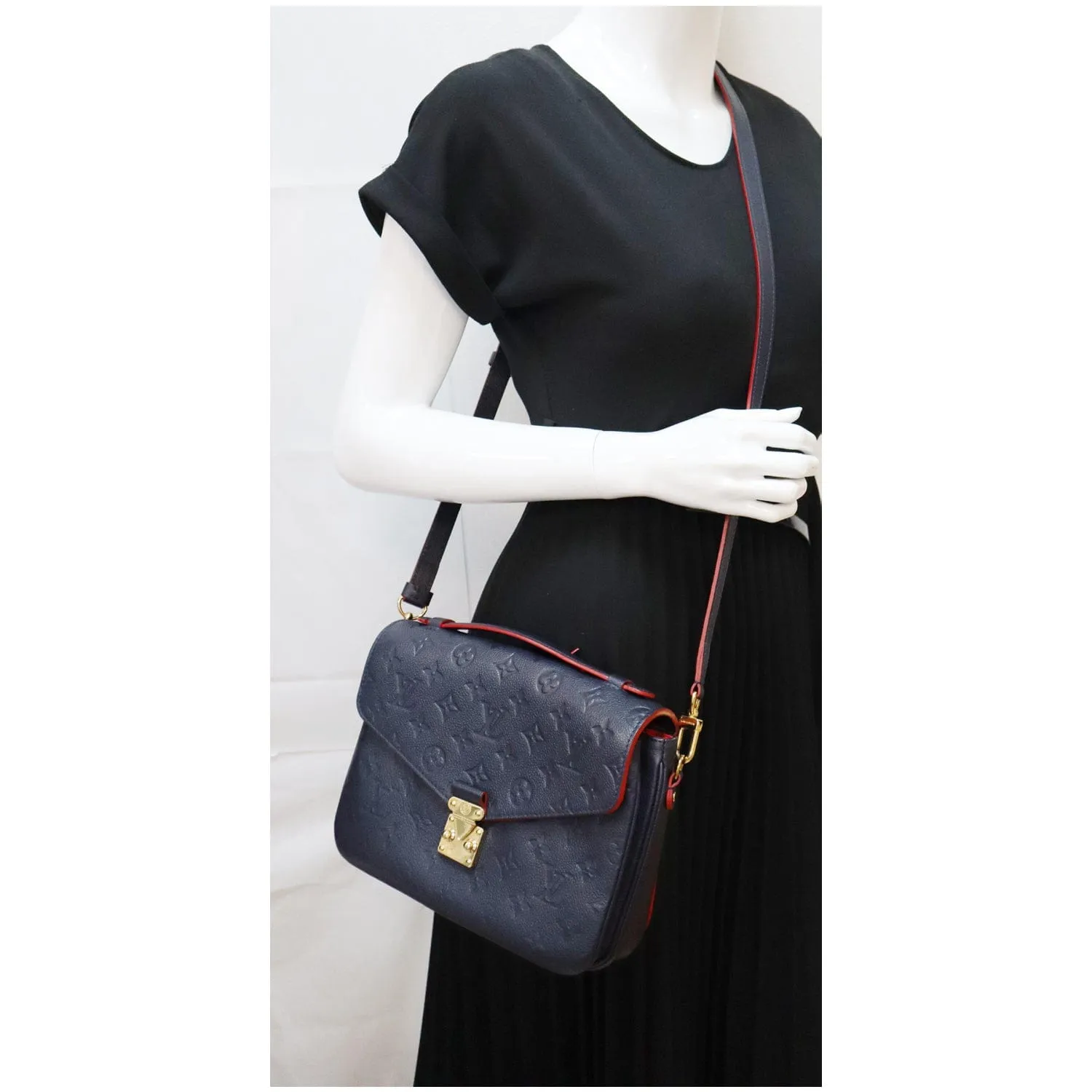 LOUIS VUITTON Metis Pochette Empreinte Leather Crossbody Bag Blue