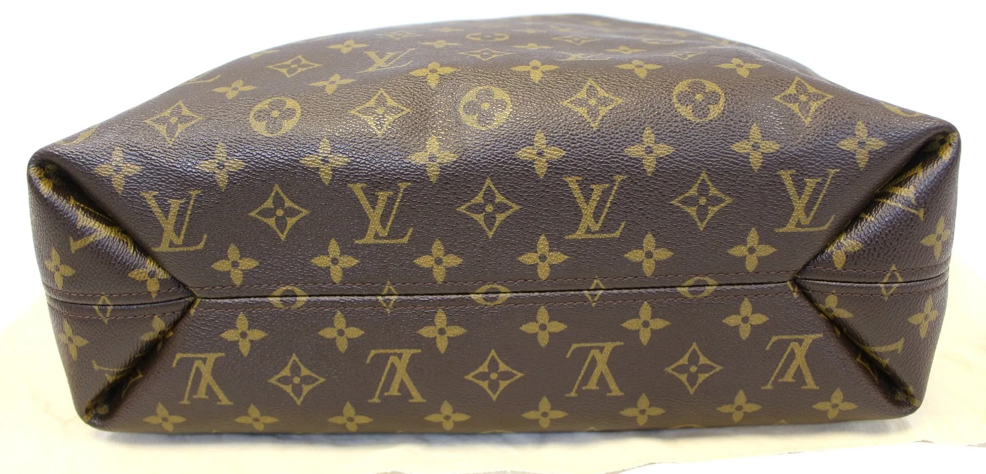 LOUIS VUITTON Monogram Canvas Sully MM Shoulder Bag