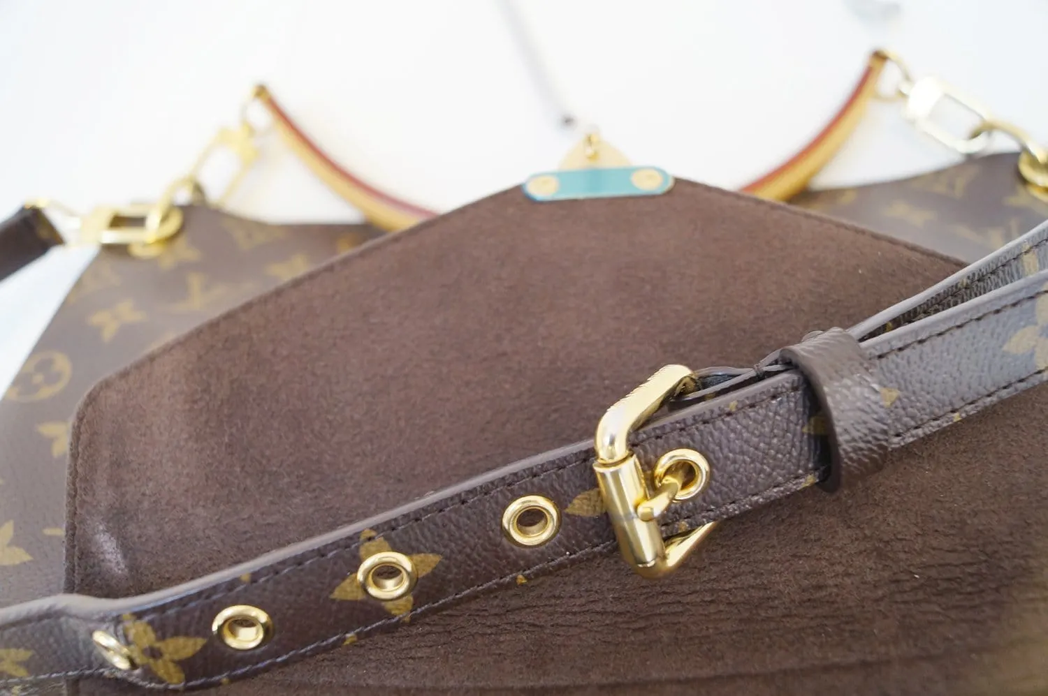 LOUIS VUITTON Monogram Metis Hobo Shoulder Bag