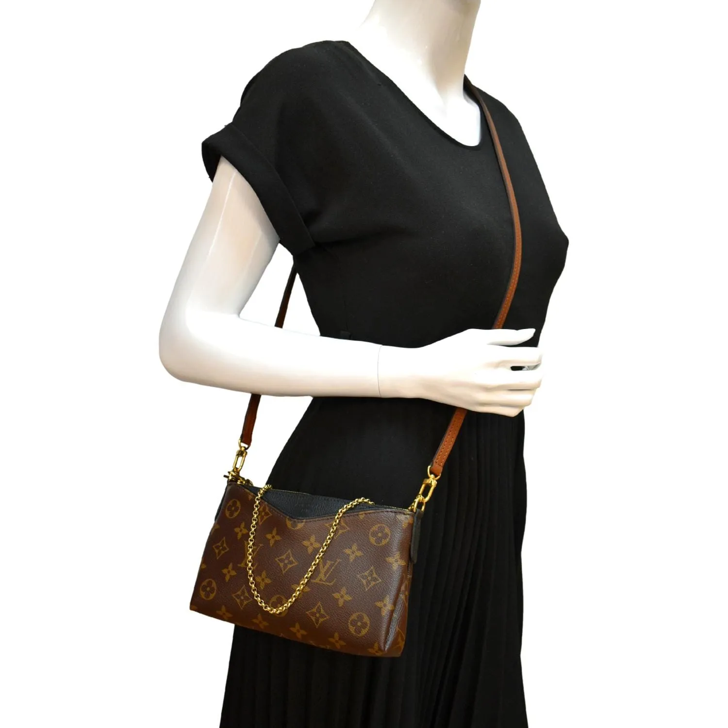 LOUIS VUITTON Pallas Monogram Canvas Clutch Crossbody Bag Brown