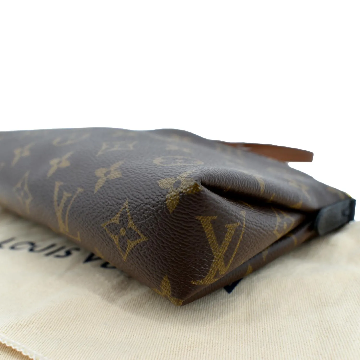 LOUIS VUITTON Pallas Monogram Canvas Clutch Crossbody Bag Brown