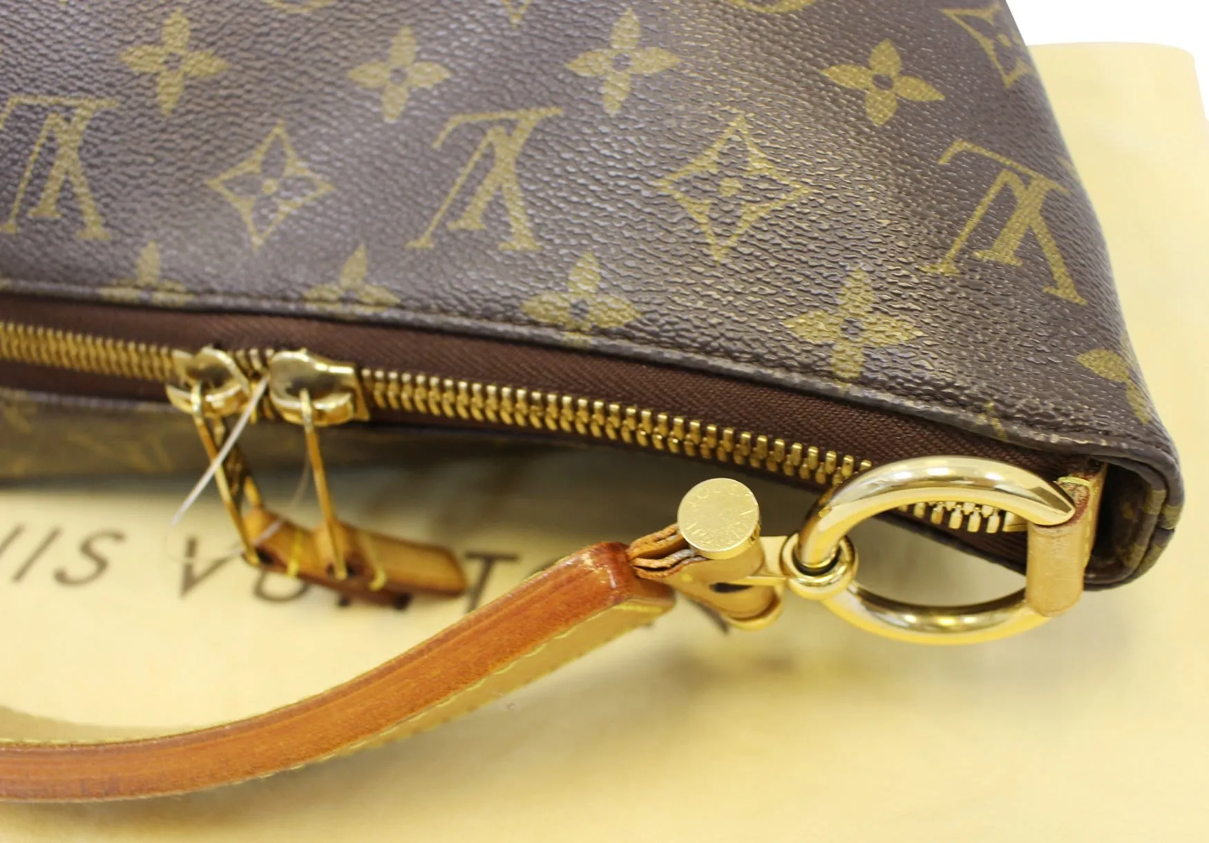 LOUIS VUITTON Shoulder Bag used Monogram Canvas Sully PM