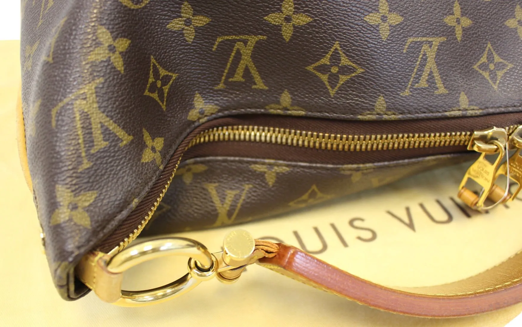 LOUIS VUITTON Shoulder Bag used Monogram Canvas Sully PM