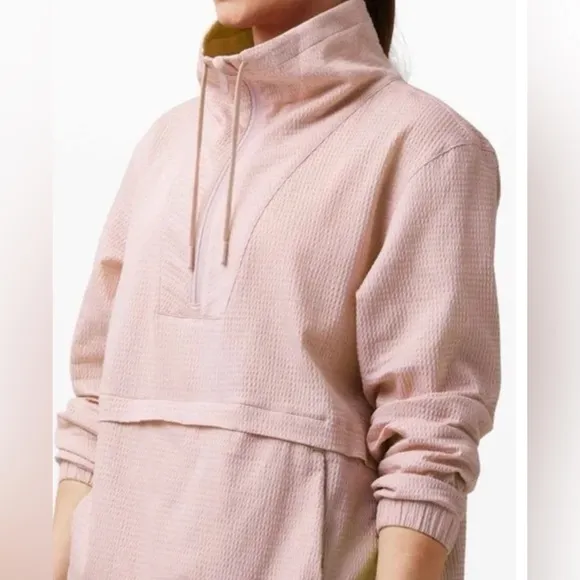 Lululemon Pack Light Pullover windbreaker *PackablePorcelain Pink size 10