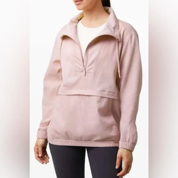 Lululemon Pack Light Pullover windbreaker *PackablePorcelain Pink size 10