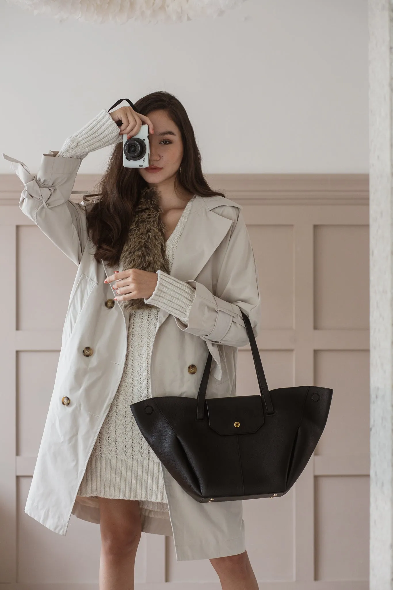 Madame || Black