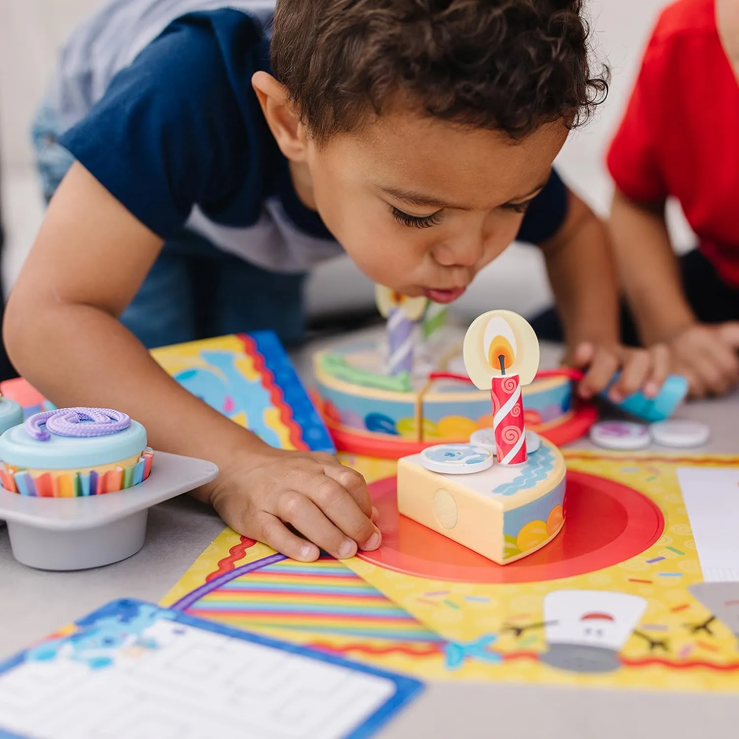 Melissa & Doug Blue's Clues & You! Wooden Birthday Party Play Set