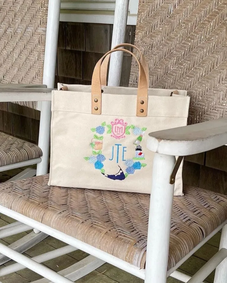 mini box tote with custom crest