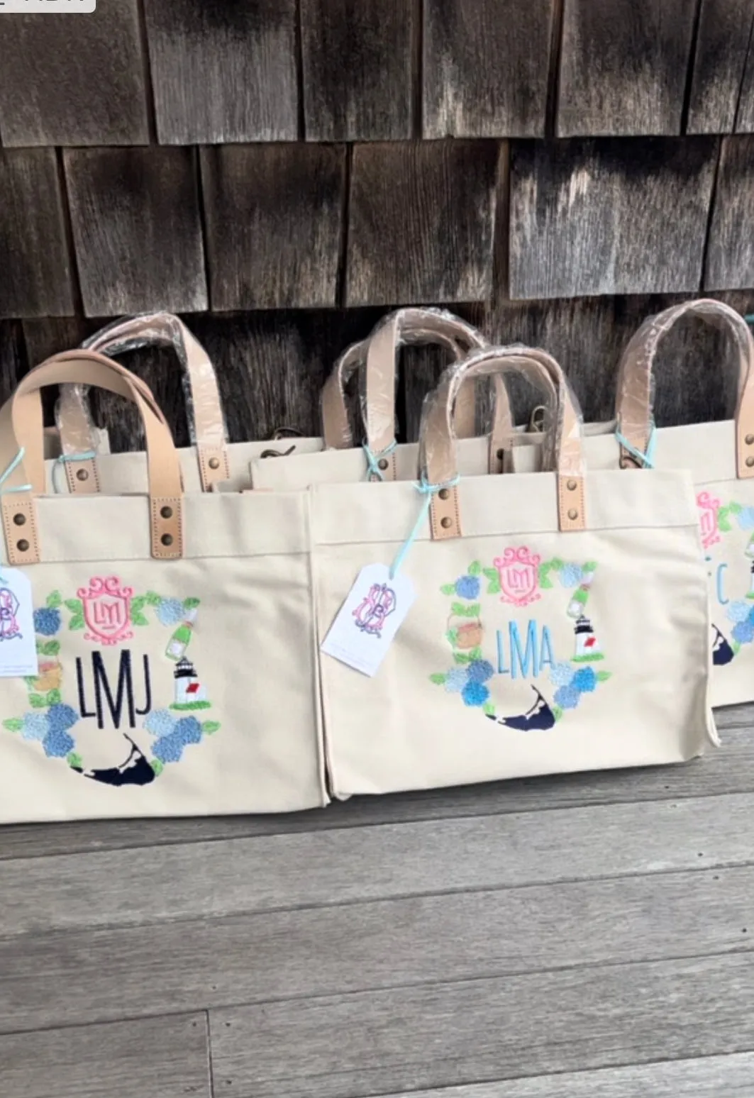 mini box tote with custom crest