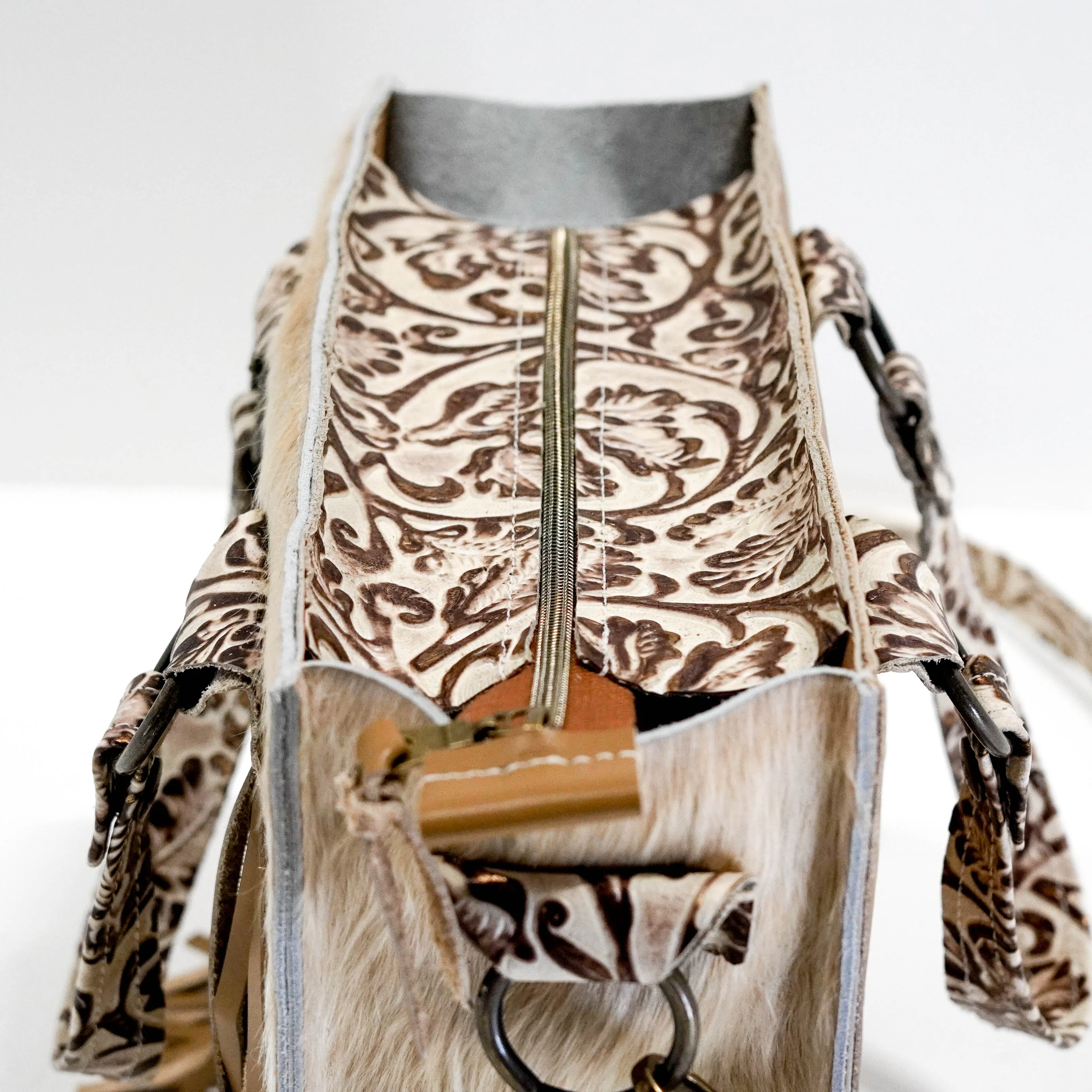 Minnie Pearl - Exotic w/ Ivory Tool
