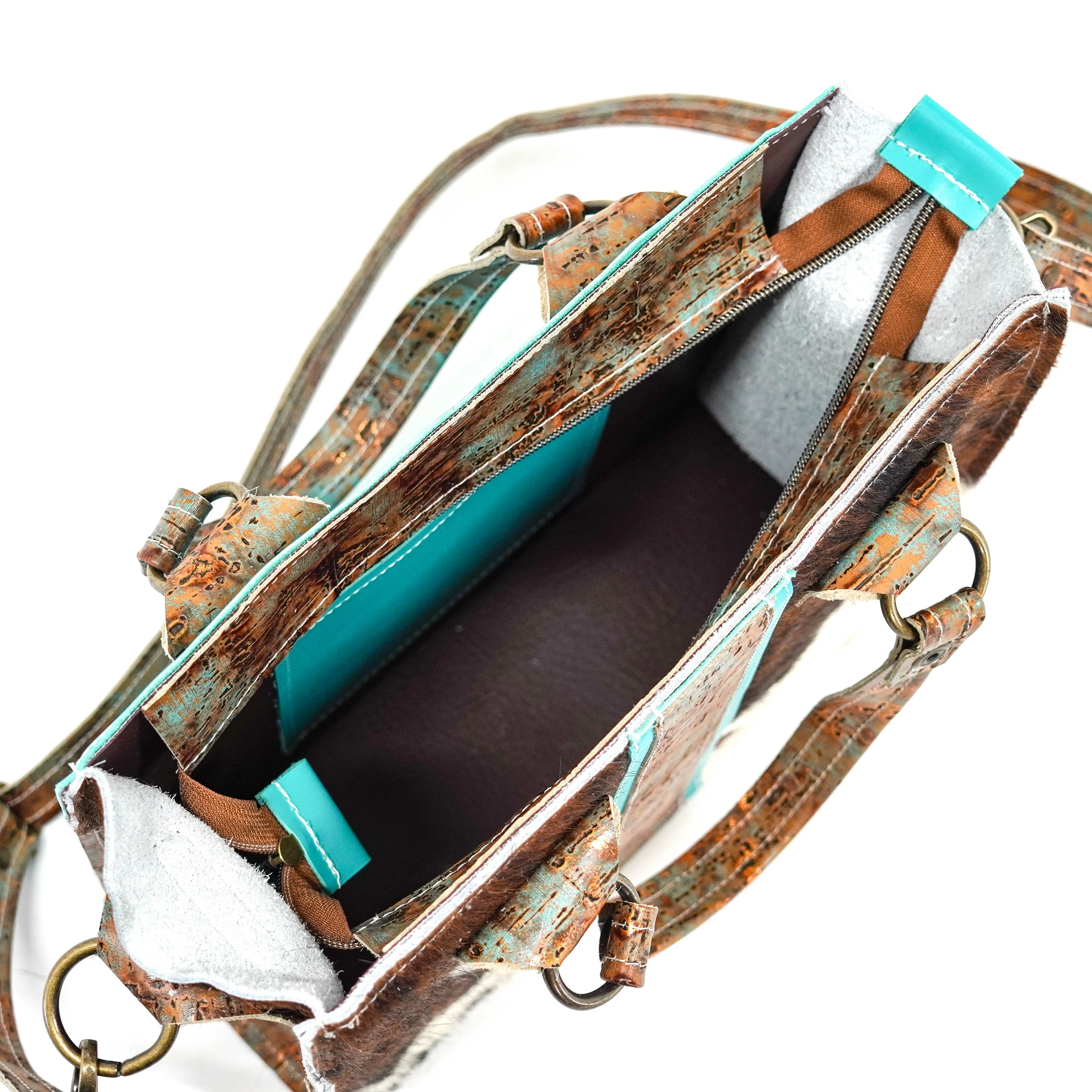 Minnie Pearl - Tricolor w/ Patina Driftwood