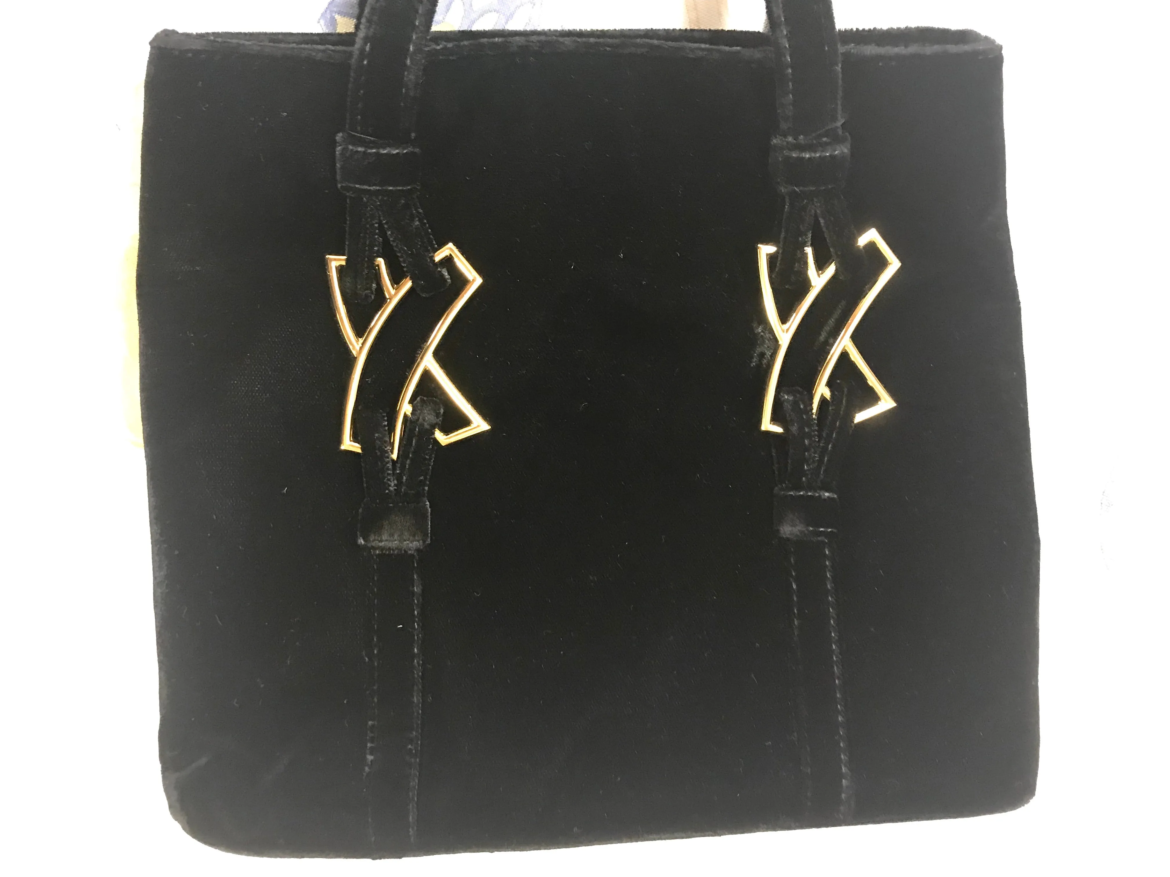 MINT. Vintage Paloma Picasso black velvet tote bag with golden logo motifs. Perfect casual use bag. 061105re3