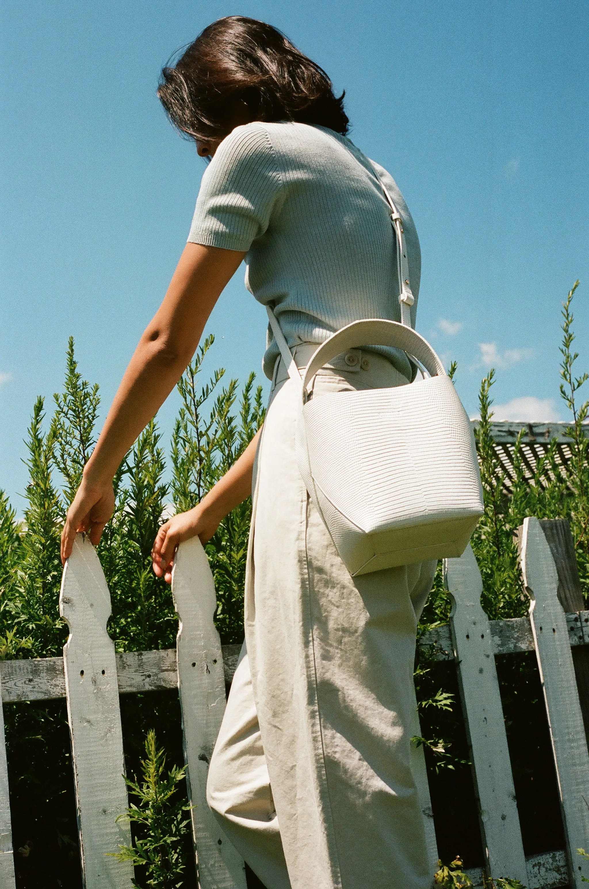 Nº49 Cross Handle Bucket - Blanc Lizard