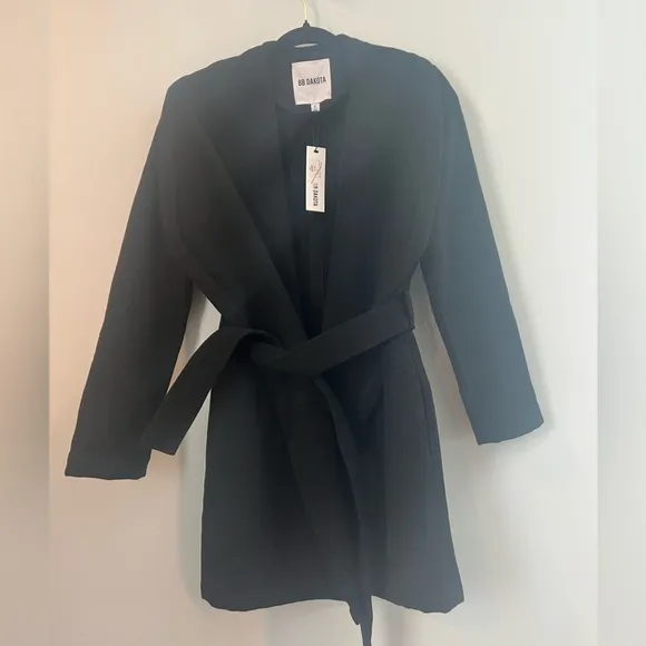 NEW BB Dakota Felt Cute Might Wrap Coat Size Small Black NWT