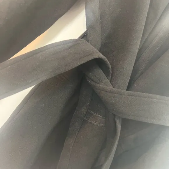 NEW BB Dakota Felt Cute Might Wrap Coat Size Small Black NWT
