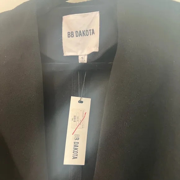 NEW BB Dakota Felt Cute Might Wrap Coat Size Small Black NWT