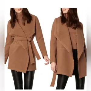 NEW BB Dakota Felt Cute Might Wrap Coat Size Small Black NWT