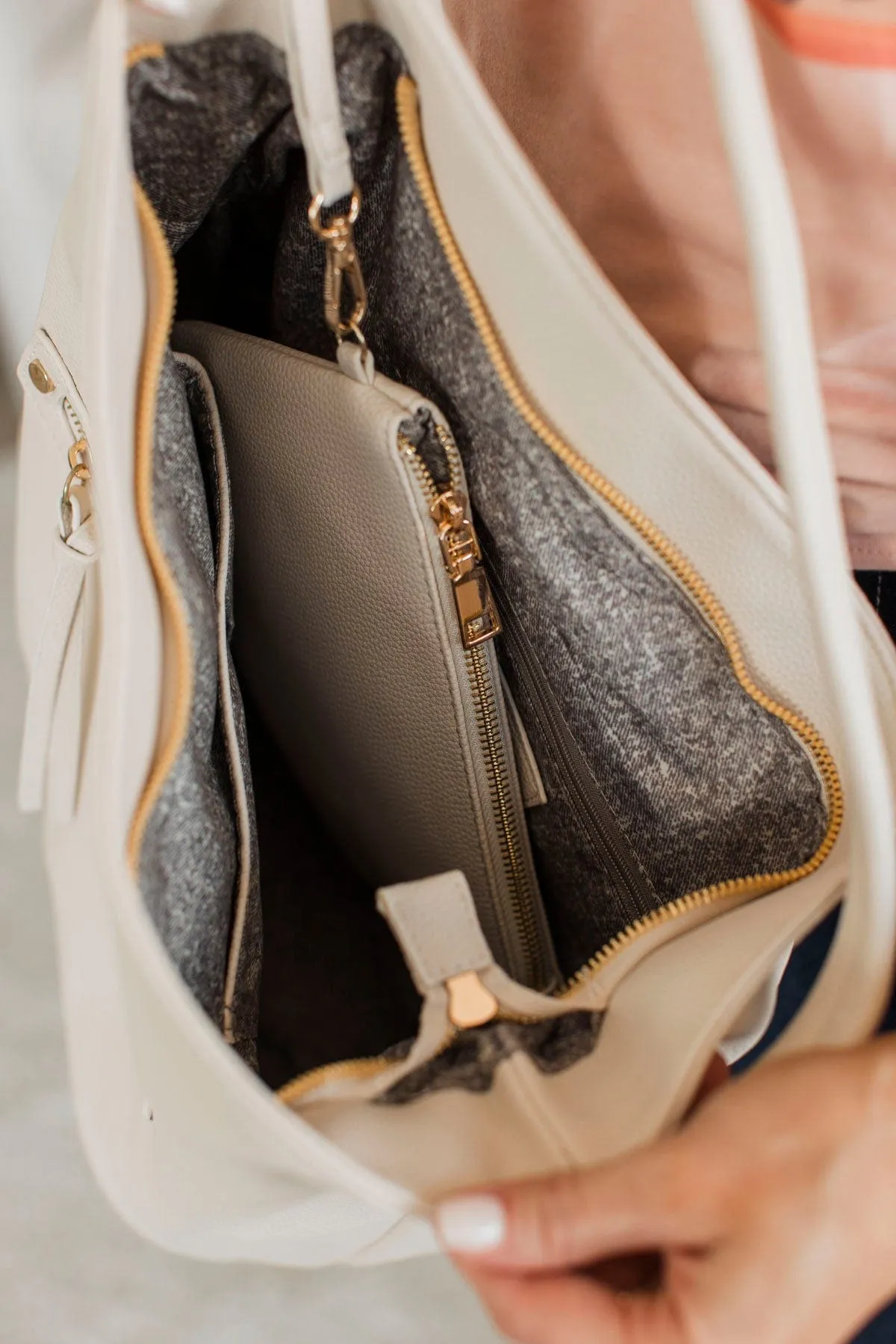 On The Move Again Shoulder Purse- Cream