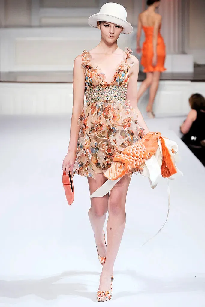 Prettiest Spring 2010 Oscar de la Renta Purple Silk Chiffon Ruffle Dress w Jewel Waistband
