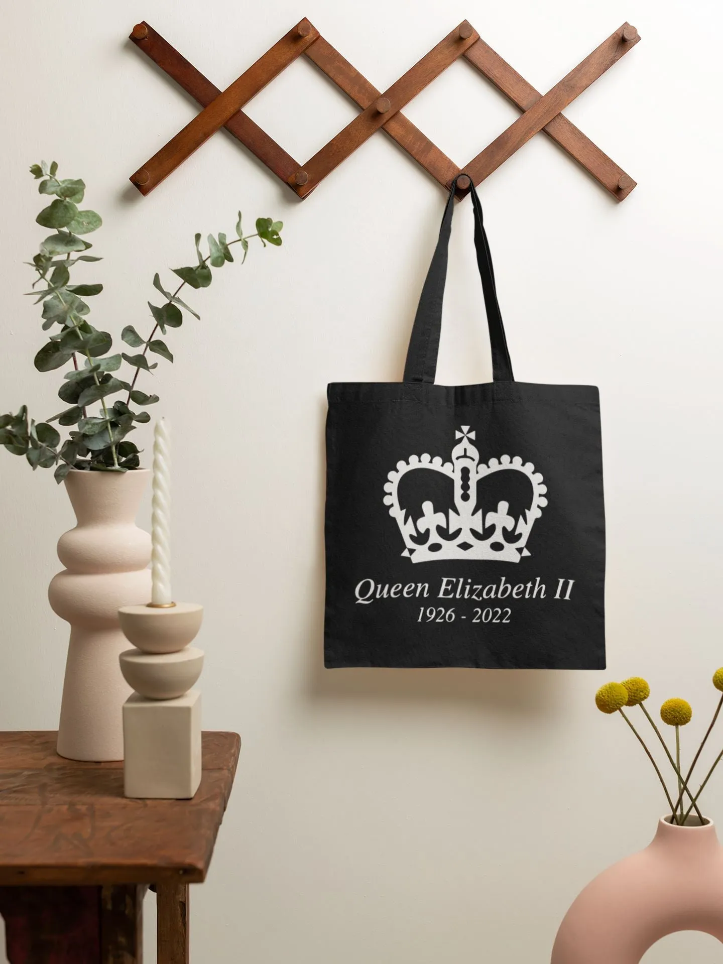 Queen Elizabeth Memorabilia Tote Bag