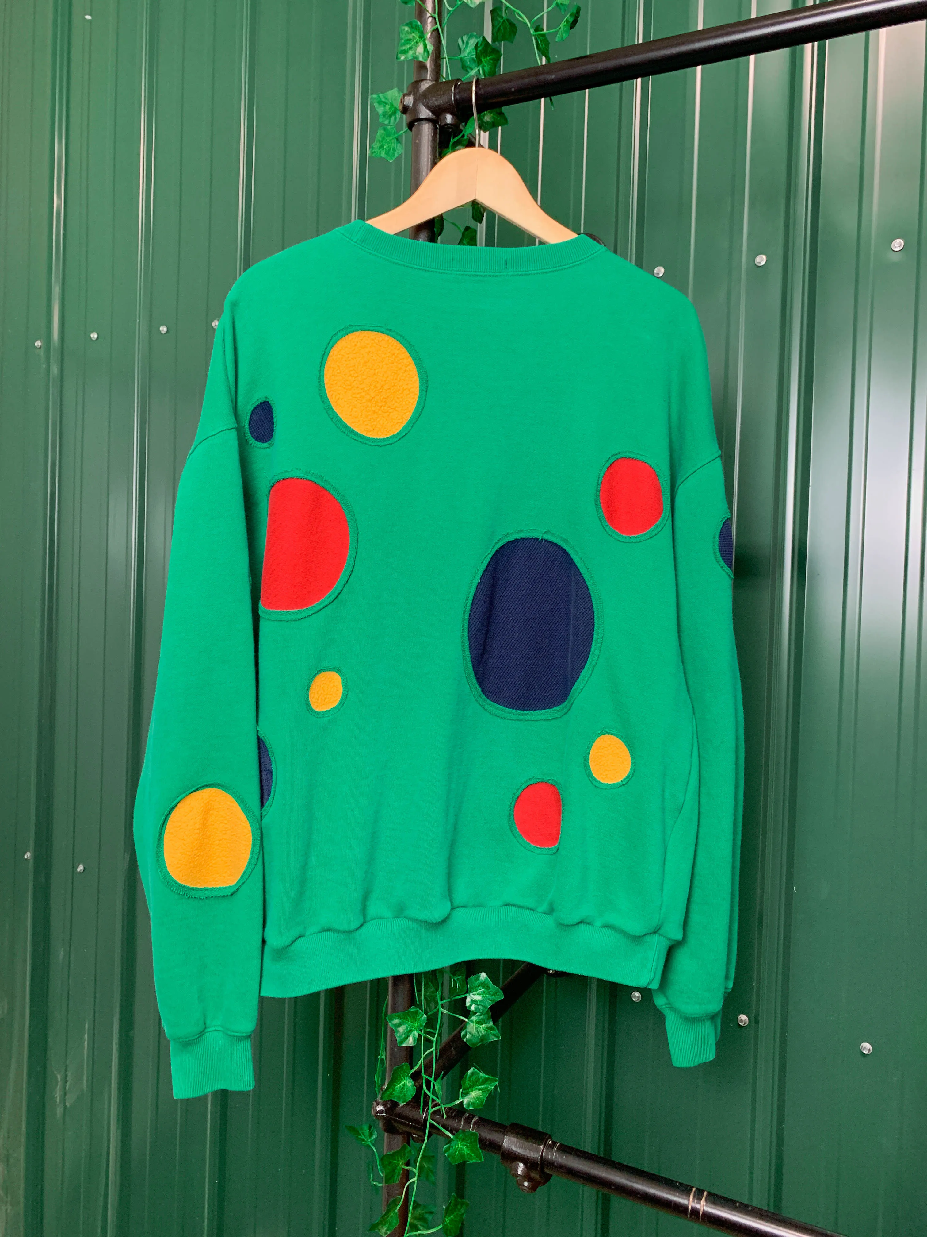 "1 of 1" Abstract Nautica Sweater (L/XL)