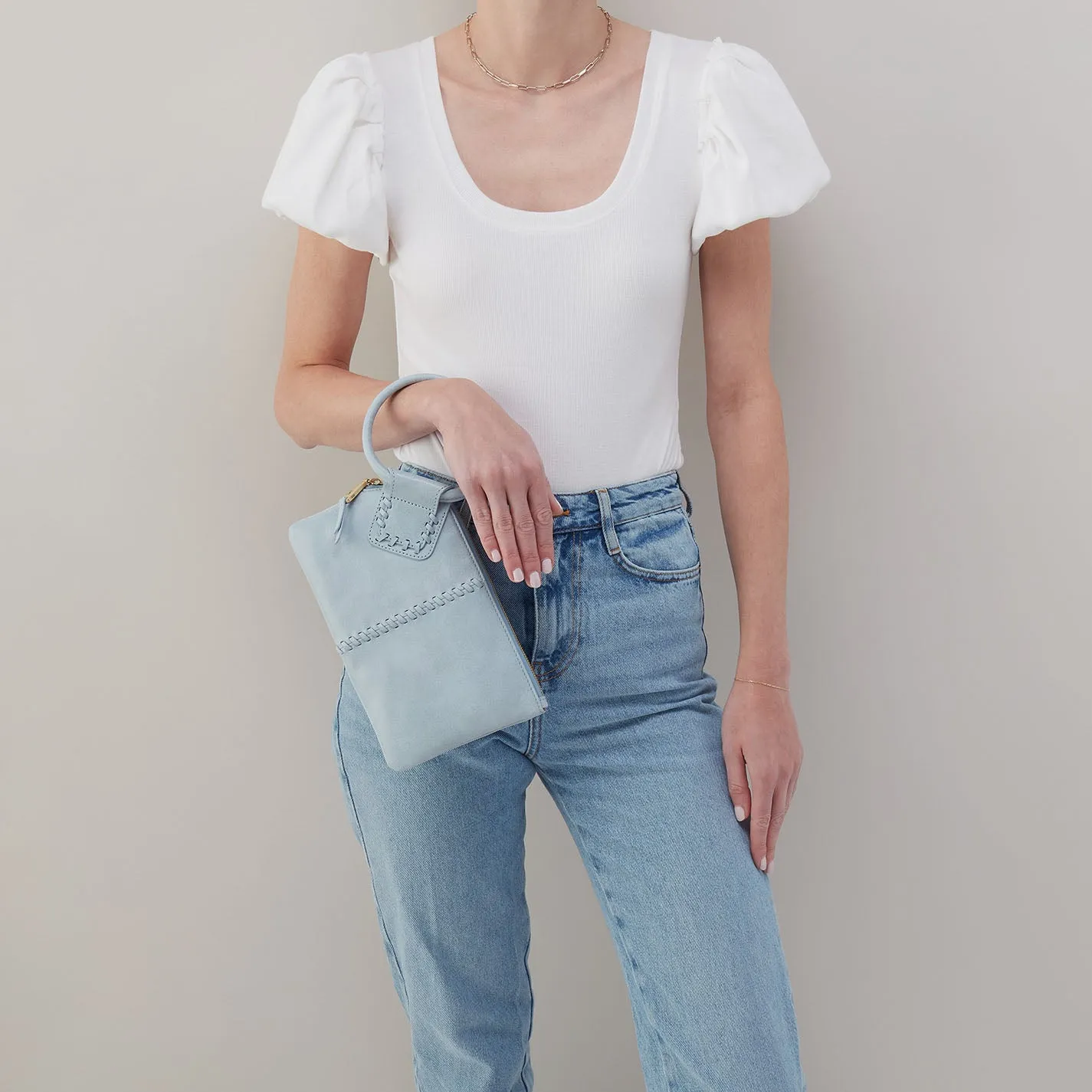 Sable Wristlet In Buffed Leather - Sky