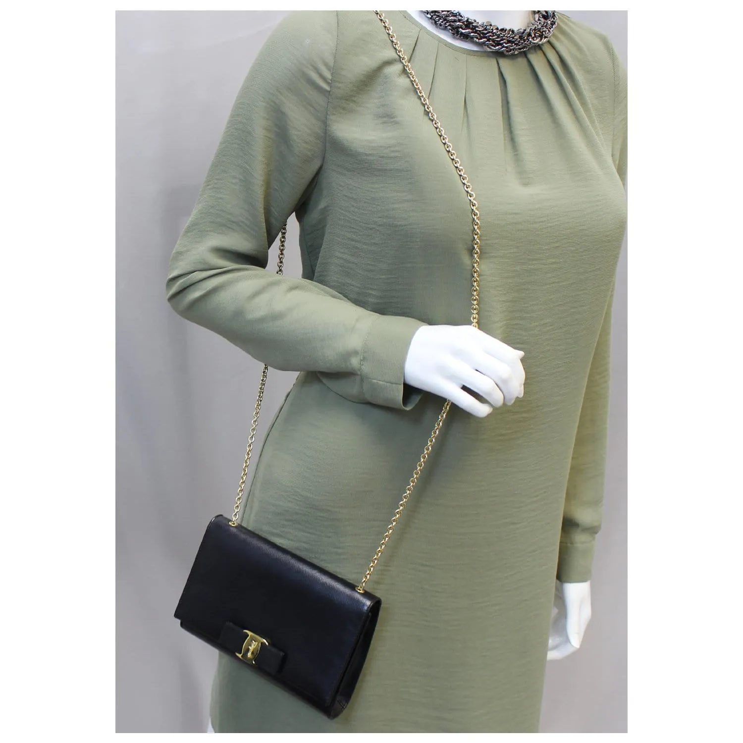 SALVATORE FERRAGAMO Miss Vara Bow Leather Crossbody Bag