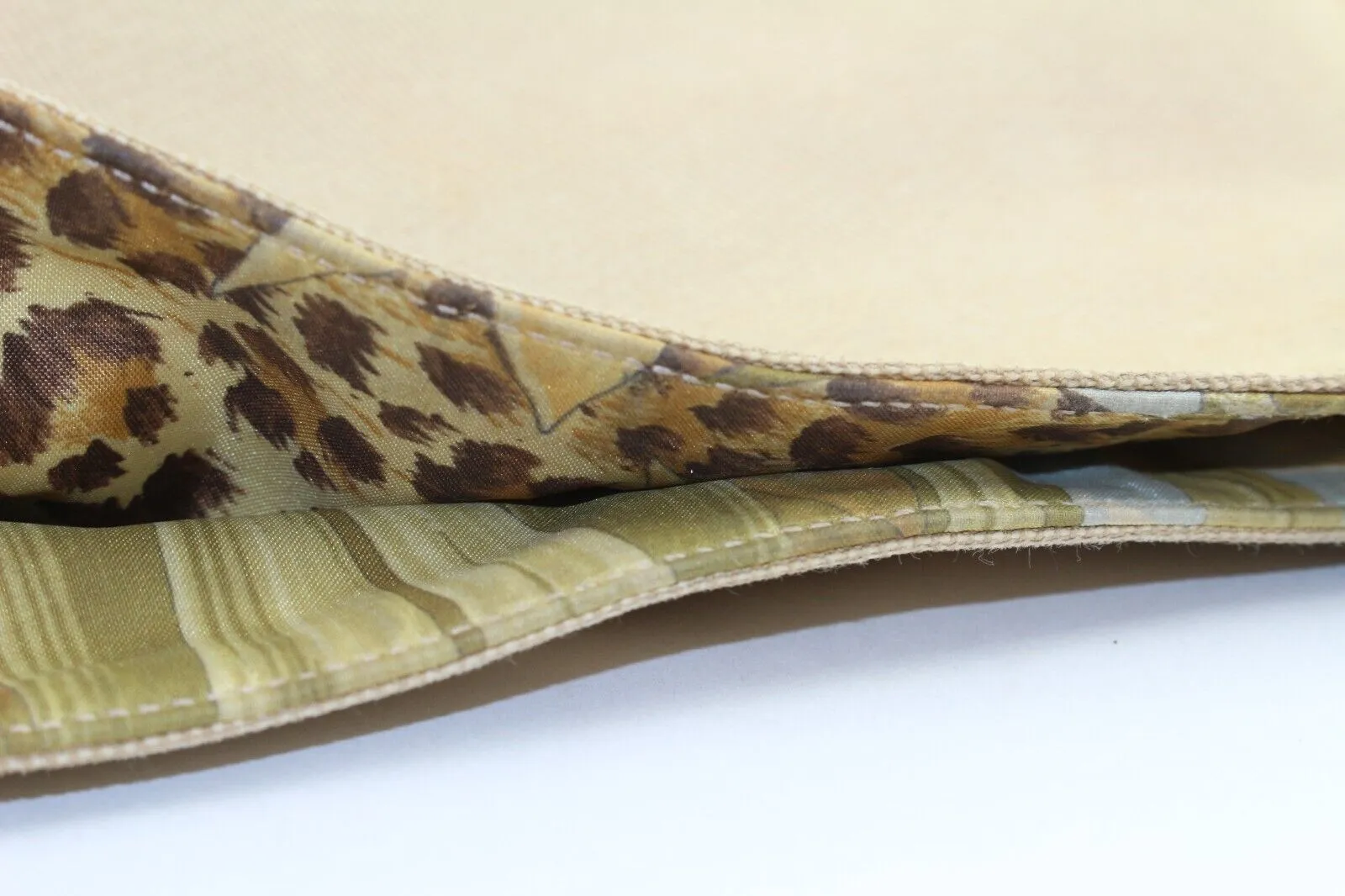 SALVATORE FERRAGAMO Two-Tone Hobo 3SF1222K