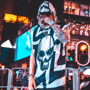 SHANTOU SLEEVELESS HOODED TEE