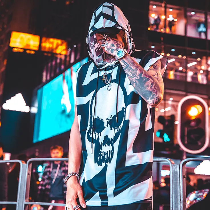 SHANTOU SLEEVELESS HOODED TEE