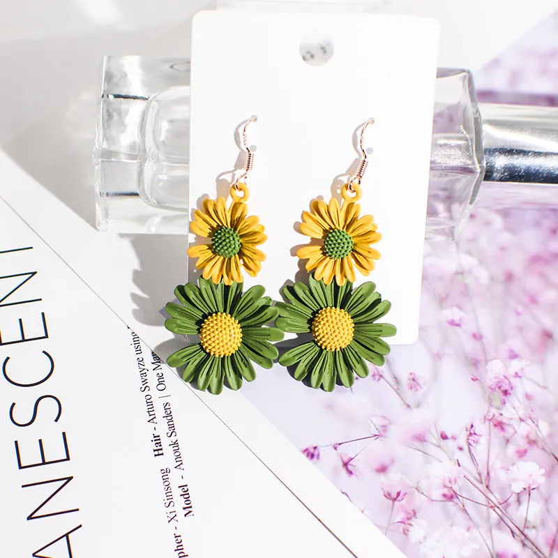 Sweet Cute Little Daisy Earrings