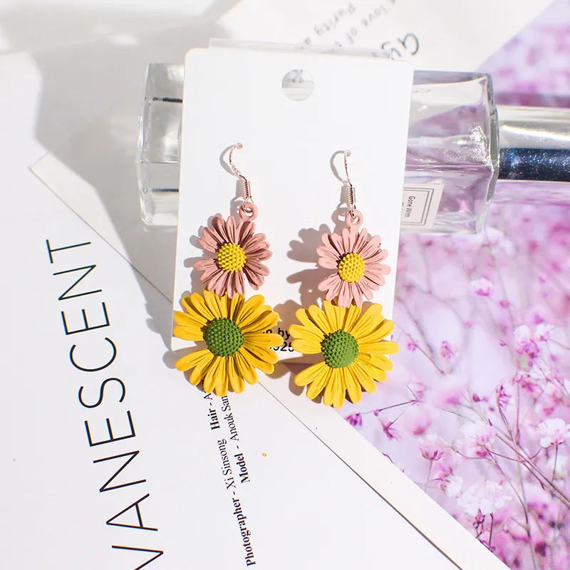 Sweet Cute Little Daisy Earrings