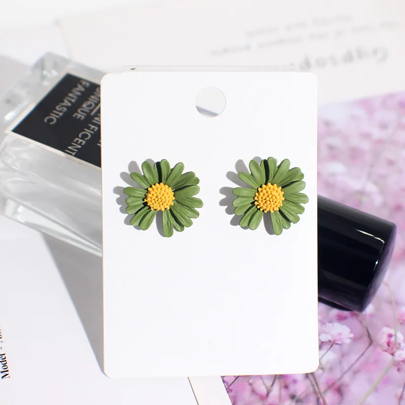 Sweet Cute Little Daisy Earrings