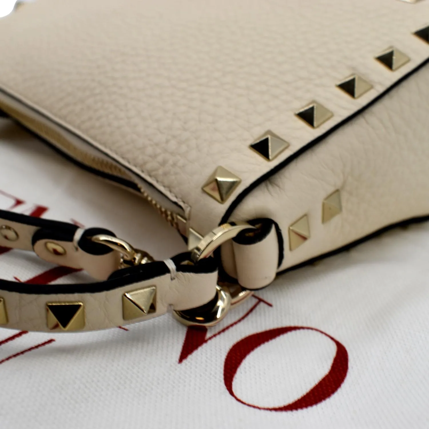 VALENTINO Garavani Rockstud Calfskin Leather Crossbody Bag Beige