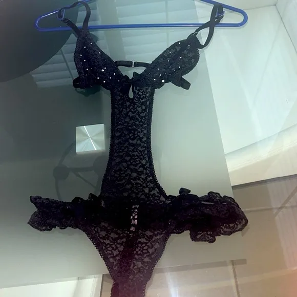 Victoria’s Secret Black Lace Rhinestones Bows Strapy Sexy Little Things sz S