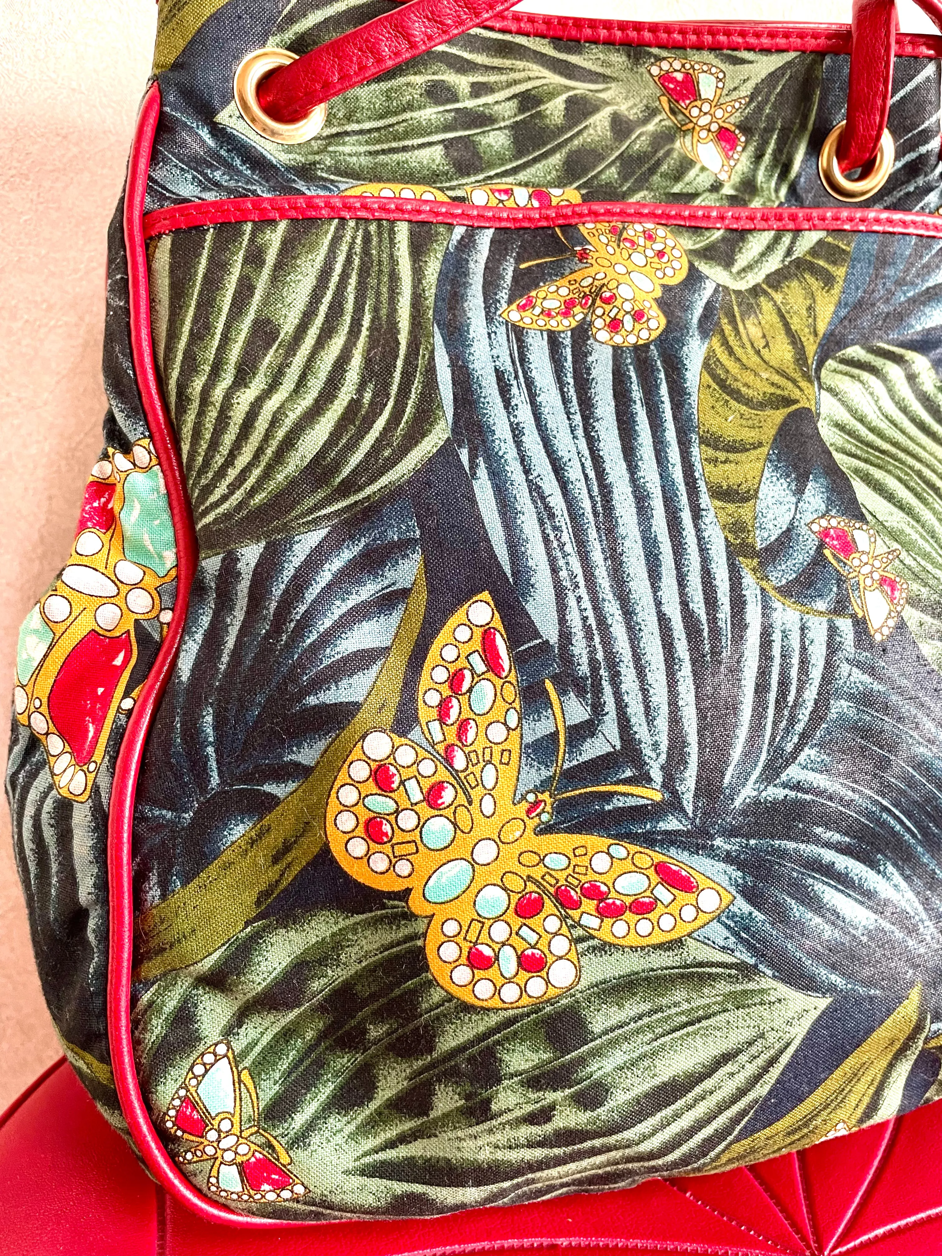Vintage Bottega Veneta butterfly and leaf printed hobo bag with red leather trimmings. 050327ys3