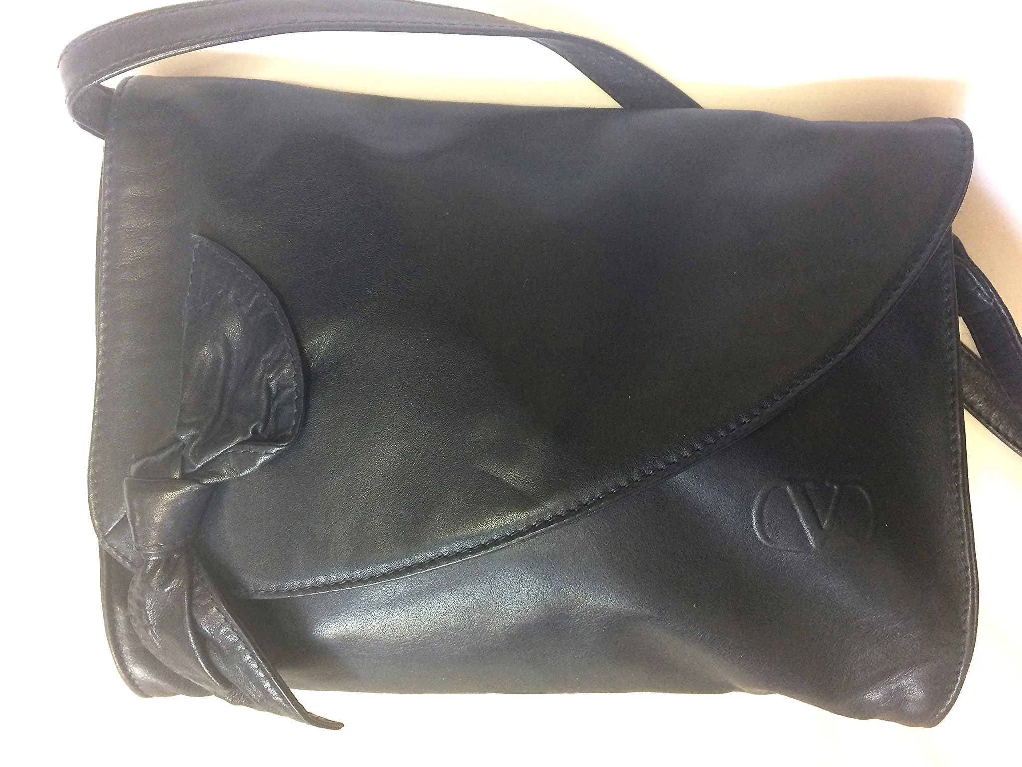 Vintage Valentino Garavani, Black nappa leather clutch purse, shoulder bag with tied bow, ribbon and V logo motif at front. 060616r4