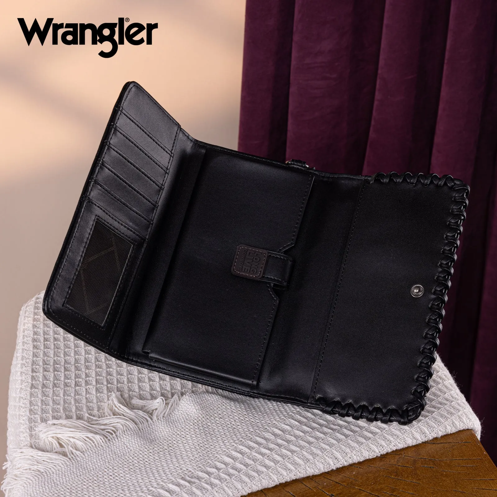 WG183-W048   Wrangler Whipstitch Wristlet Wallet