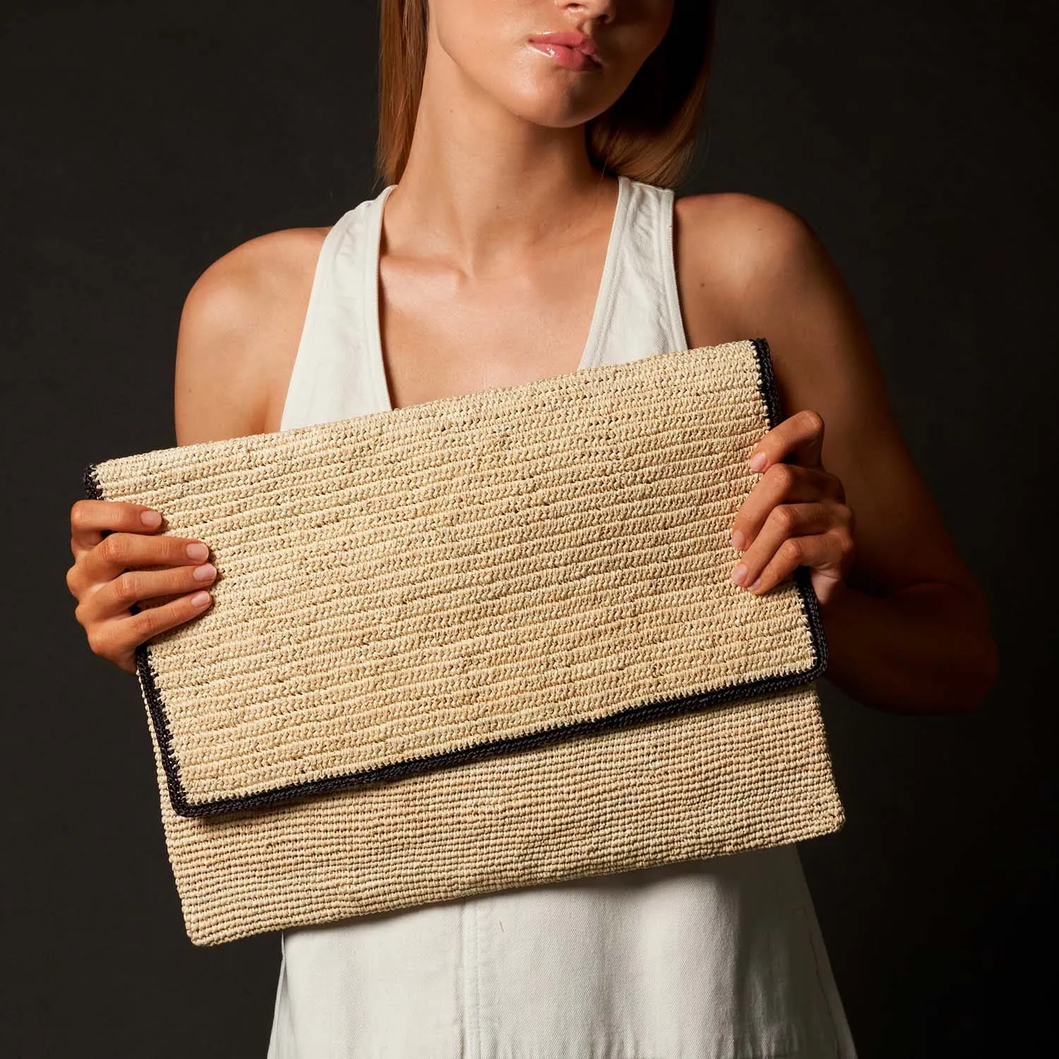Yana Clutch